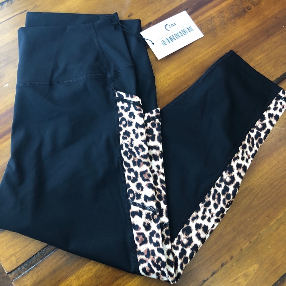 Zyia brilliant capris